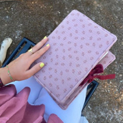 Funda de libro cherry