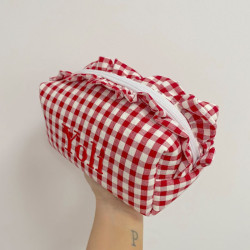 Estuche vichy rojo
