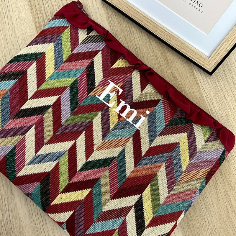 Funda Rainbow con volante en la cremallera