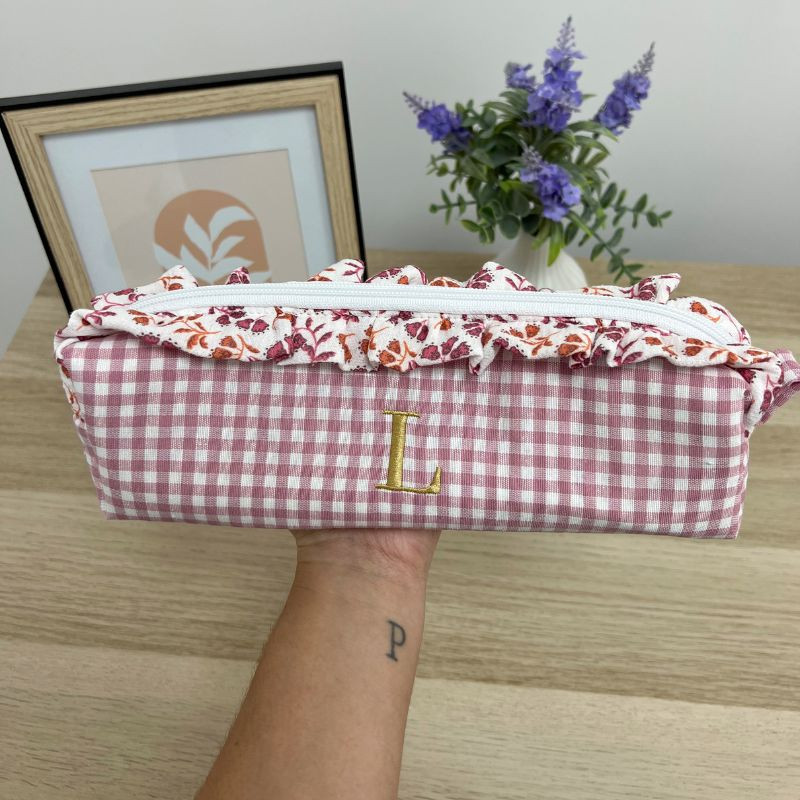 Estuche Carlota con volante