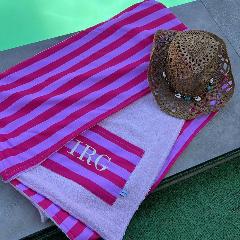 Toalla fucsia y rosa
