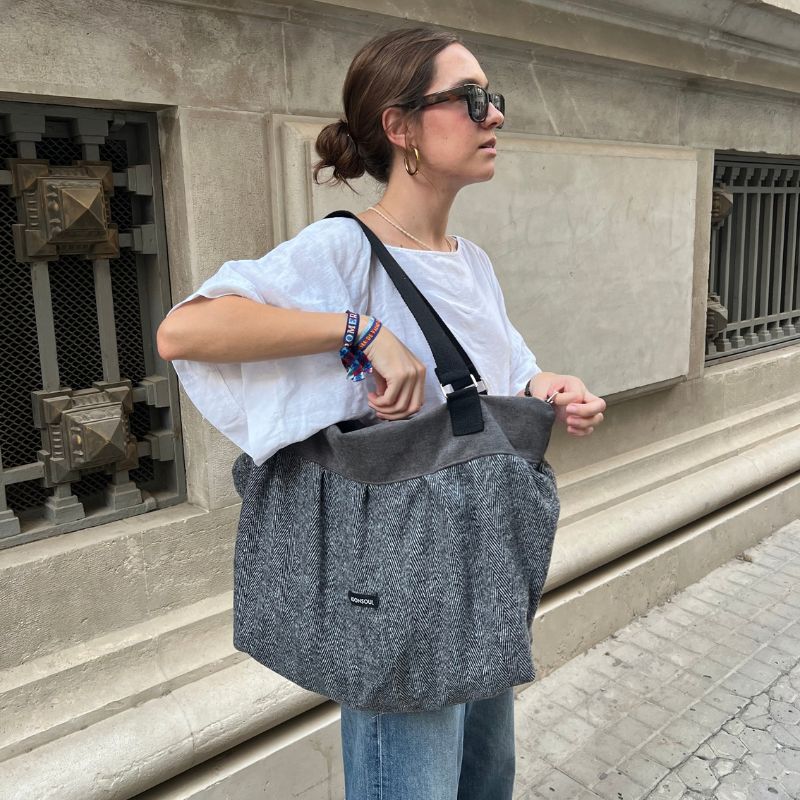 Bolso shopper fruncido gris