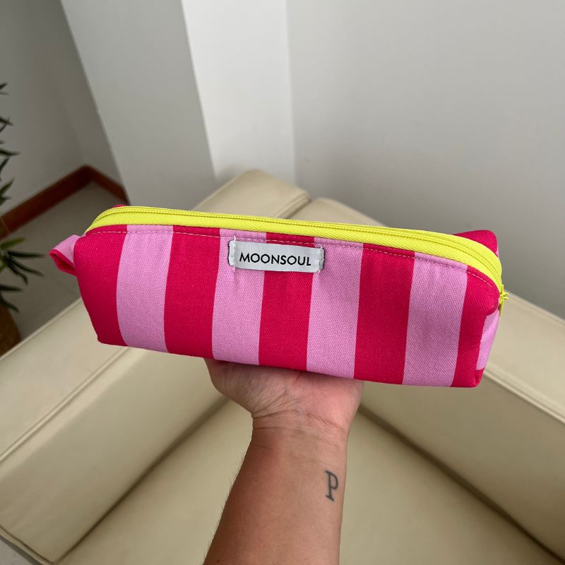 Estuche rayas fucsia