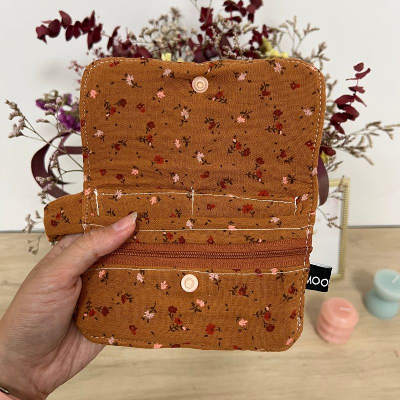 Monedero tarjetero flores mostaza