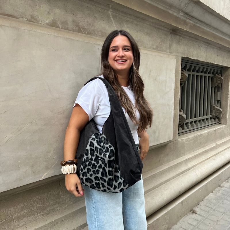 Bolso combinado animal print gris