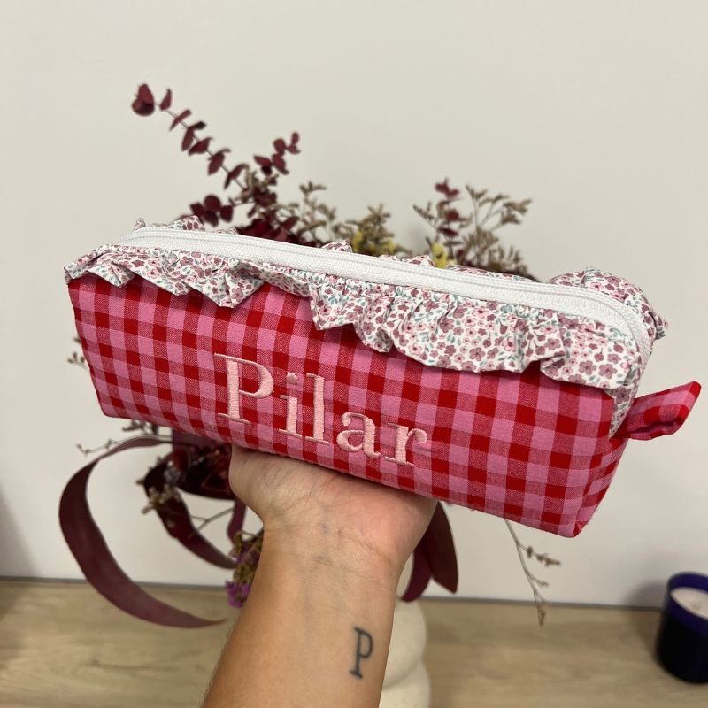 Estuche ana + flores con volante