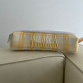 Estuche vichy amarillo pastel