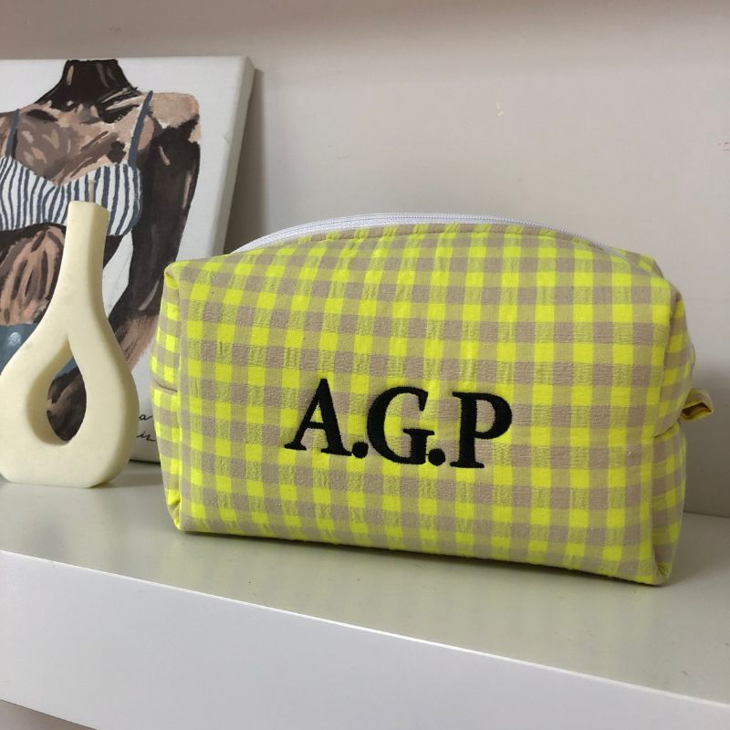 Estuche vichy amarillo flúor