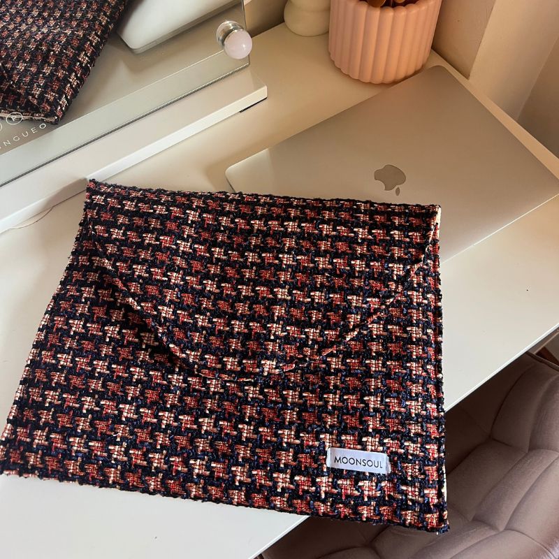 Funda ordenador / tablet tapadera channel