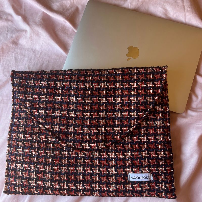 Funda ordenador / tablet tapadera channel